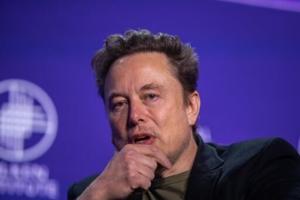 Musk, UK govt spar over far-right riots [Video]