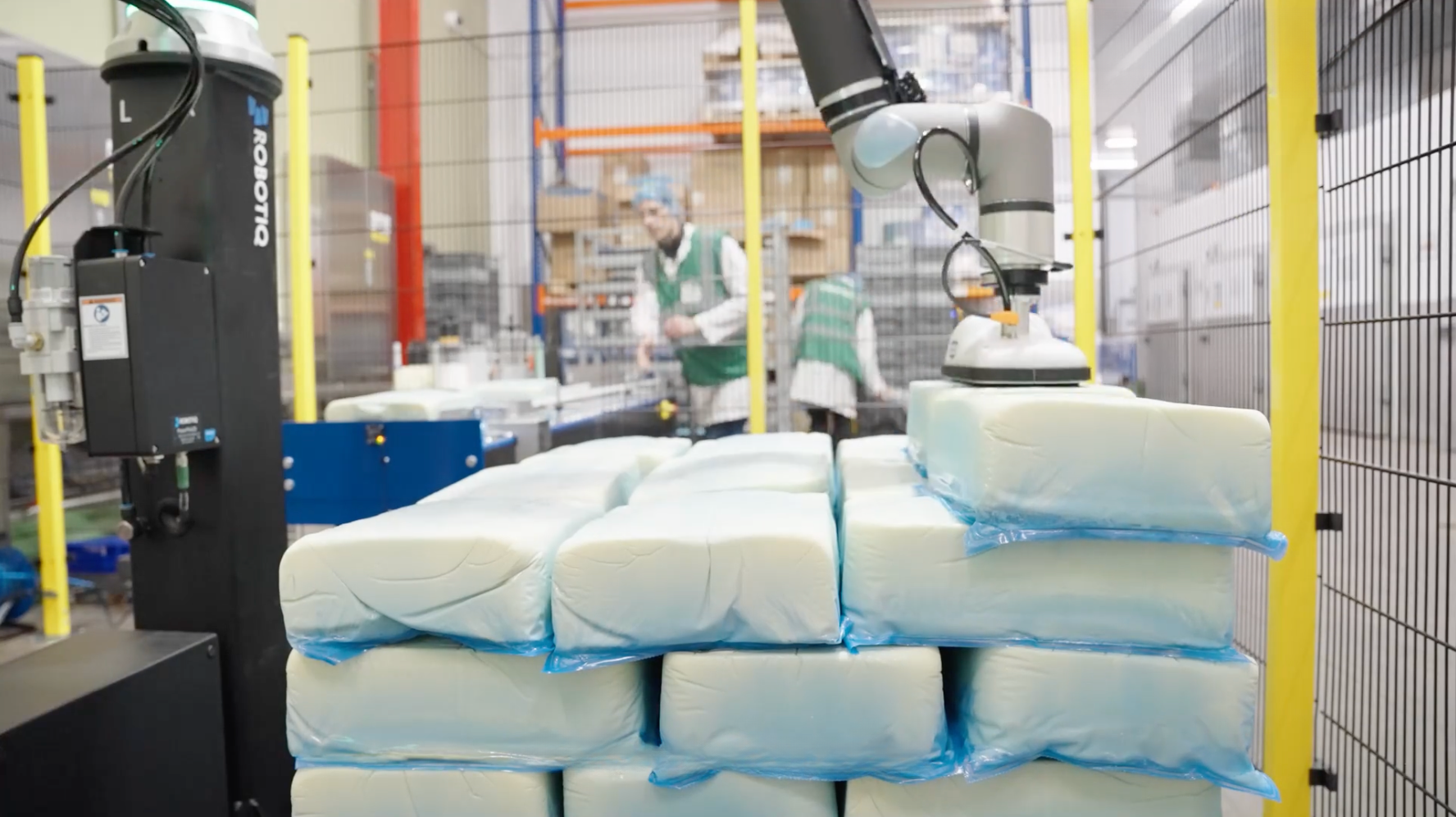 How Palletizing Cobots Relieve the Manual Strain at Ornua Dairy [Video]