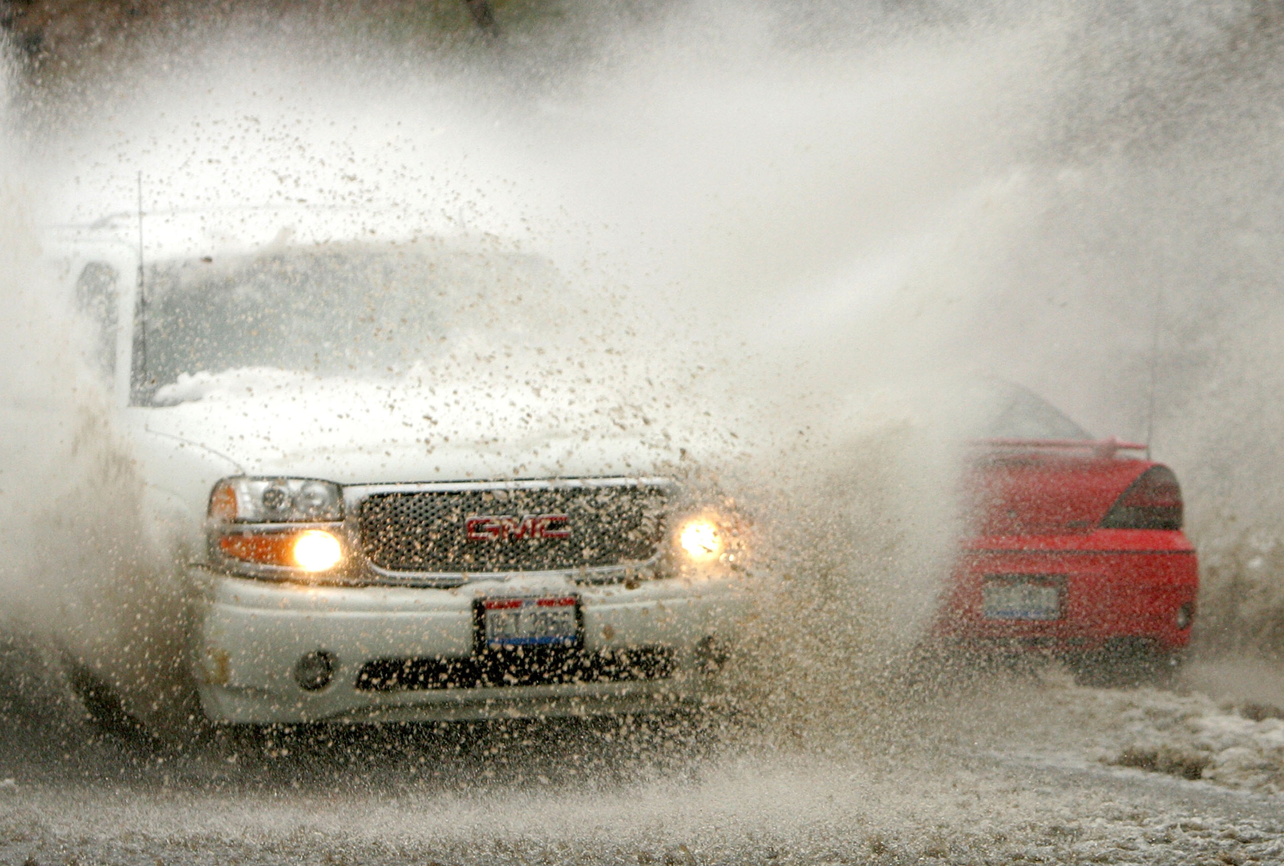 Videos Show Cleveland Battered by Storm after Tornado Warning Issued [Video]