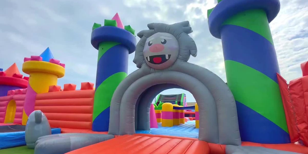 Epic Bounce House arrives in Kansas City for weekend fun [Video]