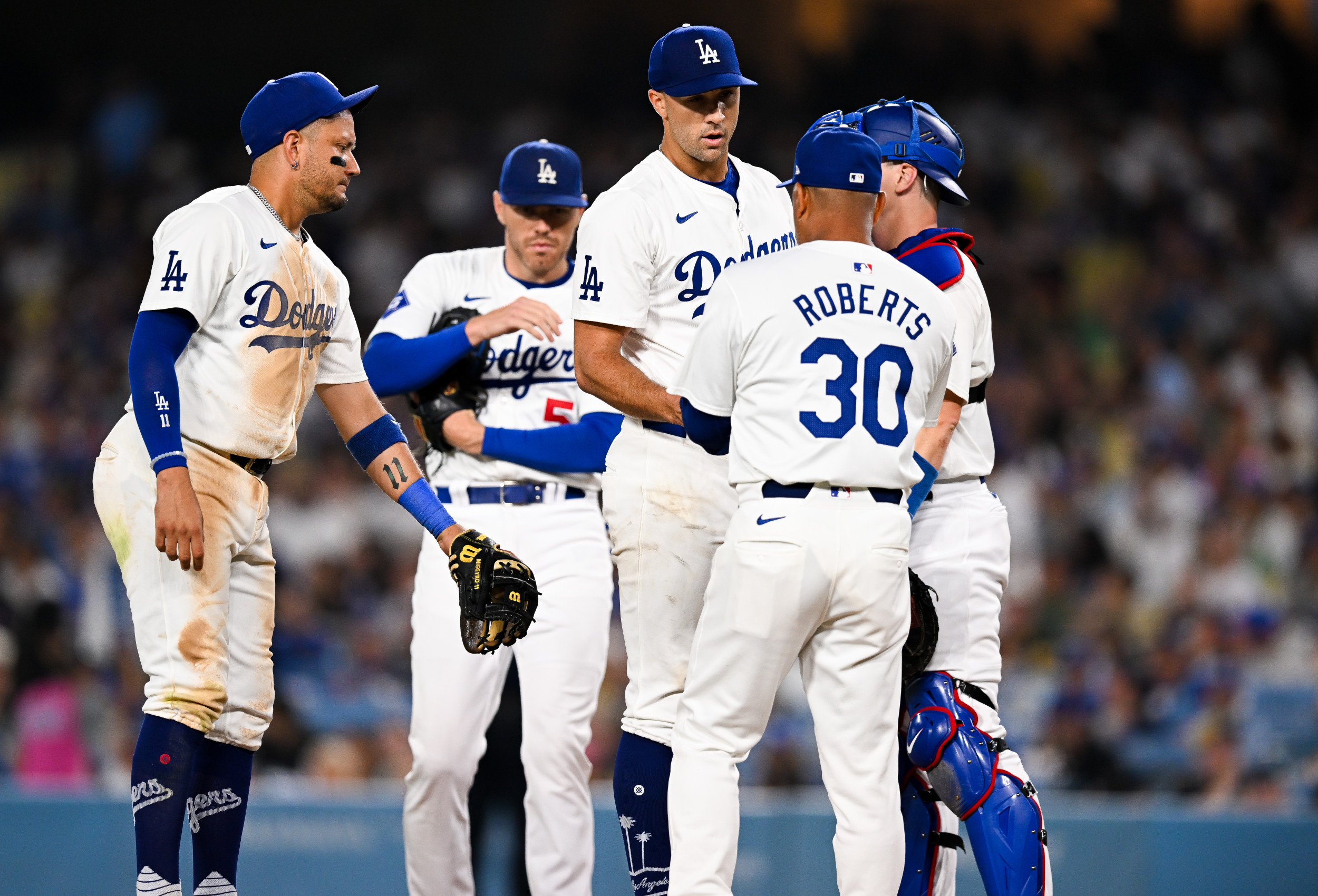 Dodgers Starting Pitcher Creates Special Moment Pitching at Home [Video]