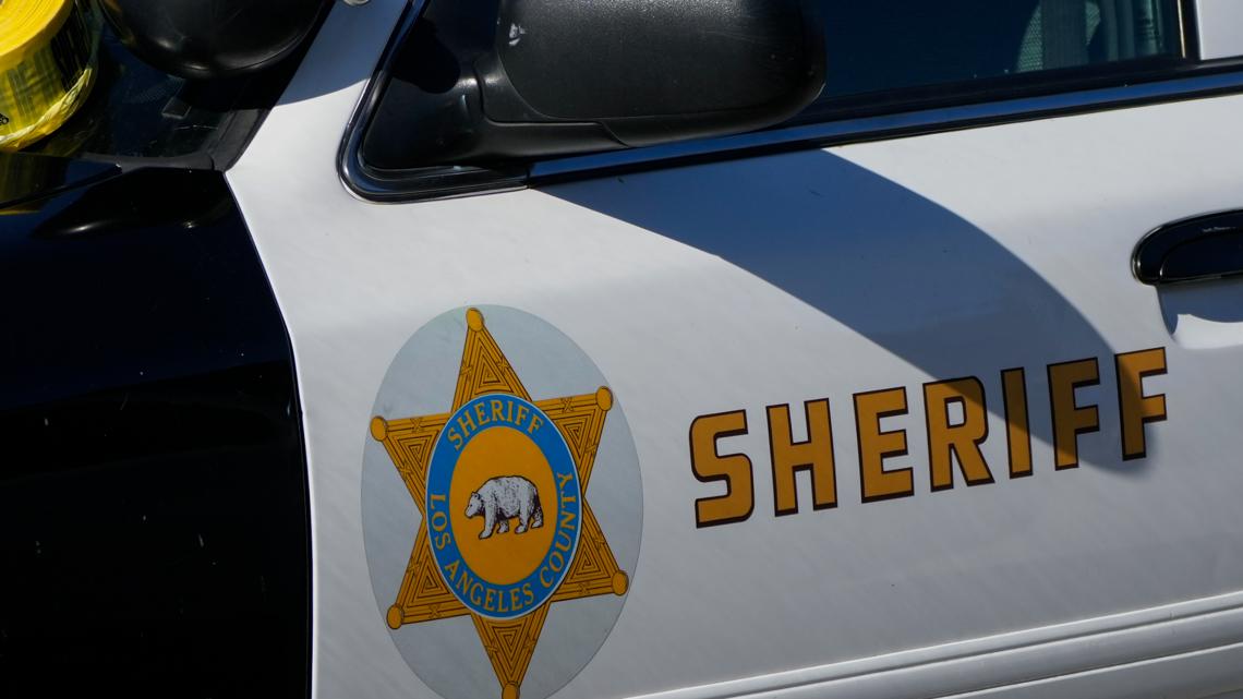 Ex-LA County deputies charged in extortion plot [Video]