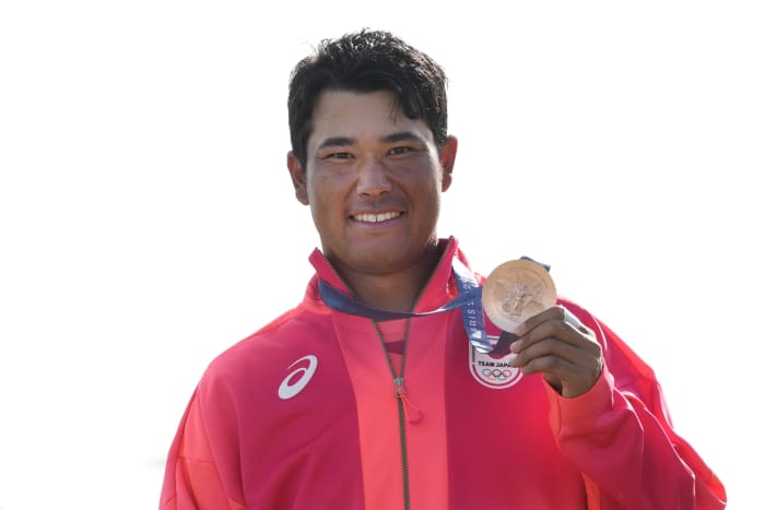 Matsuyama’s caddie returns home to Japan after passport stolen after Olympics [Video]