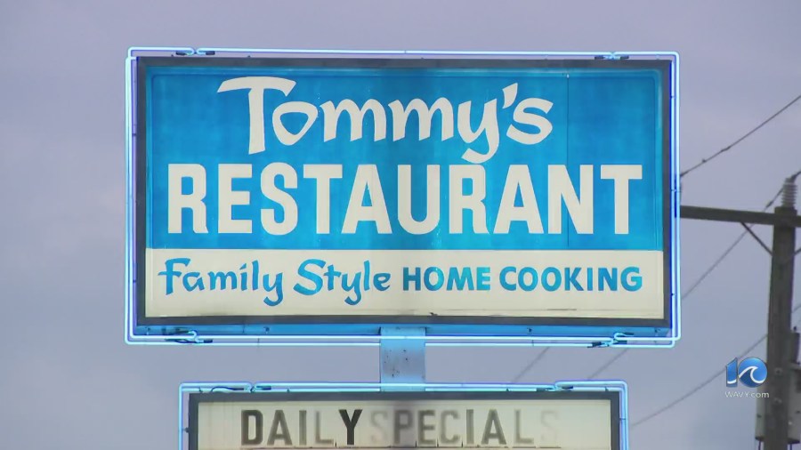 Tommys Restaurant in Hampton reopens after car crash [Video]