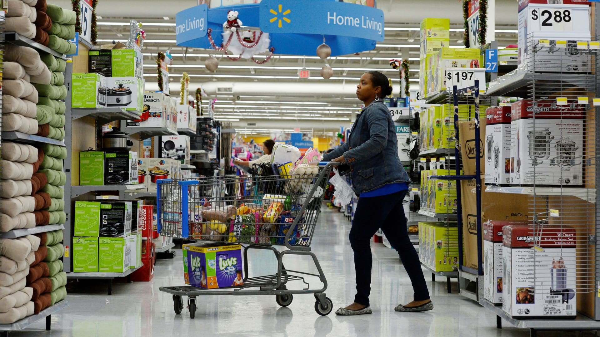 Walmart says prices are coming down  except in one key area [Video]