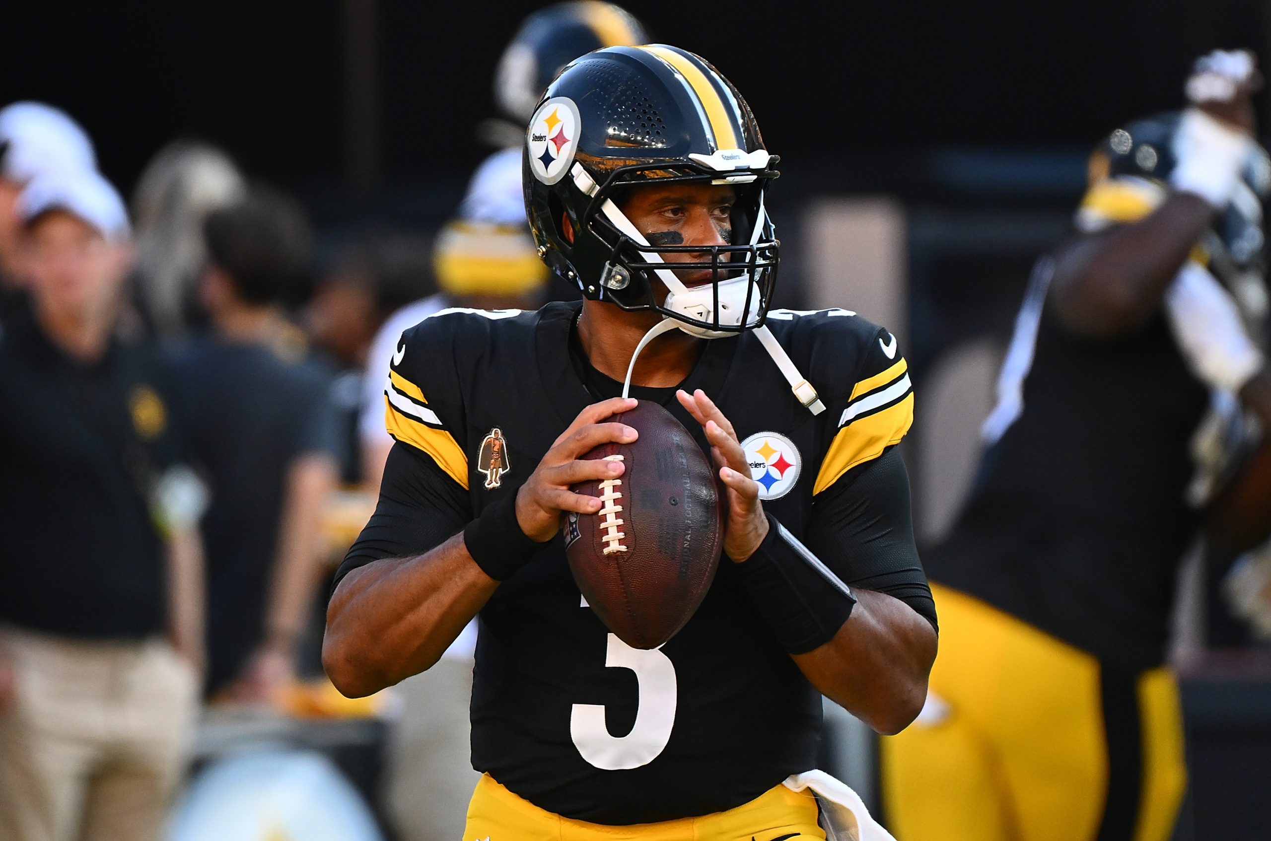 Steelers’ Russell Wilson Could Lock in QB1 Spot With Preseason Debut [Video]