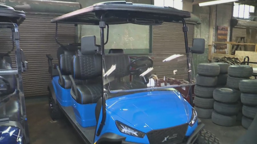 Thieves break into St. Louis golf cart business, flee in stolen carts [Video]