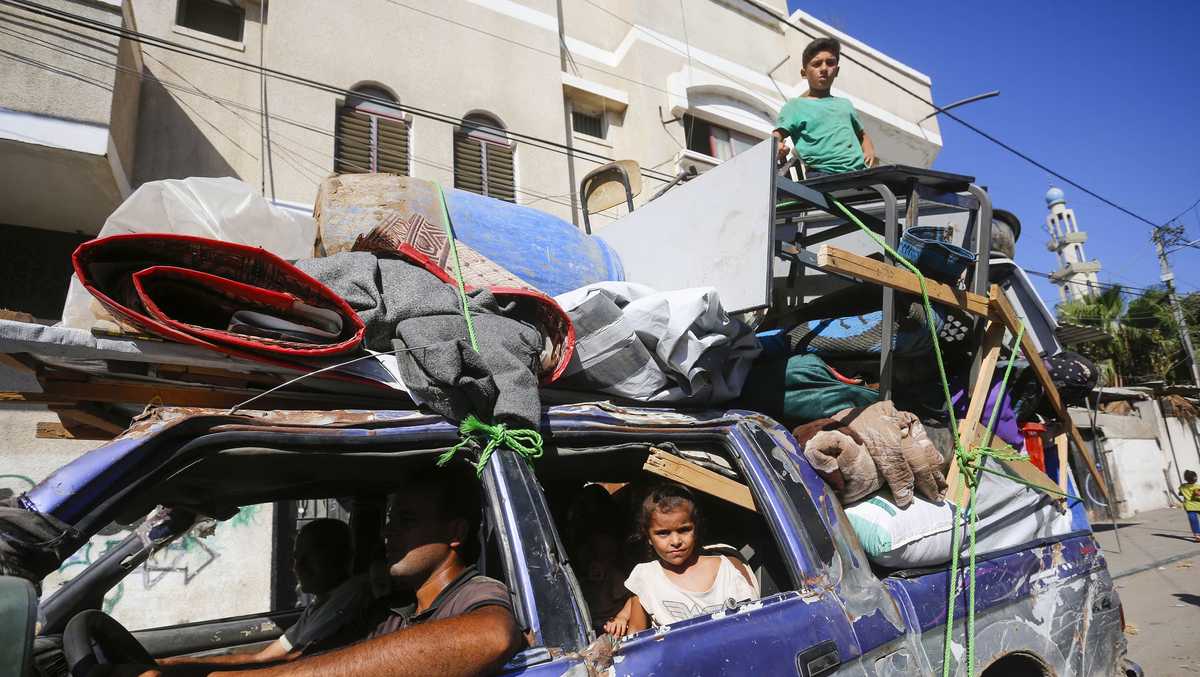 Thousands in Gaza forced to flee again after Israeli evacuation orders [Video]