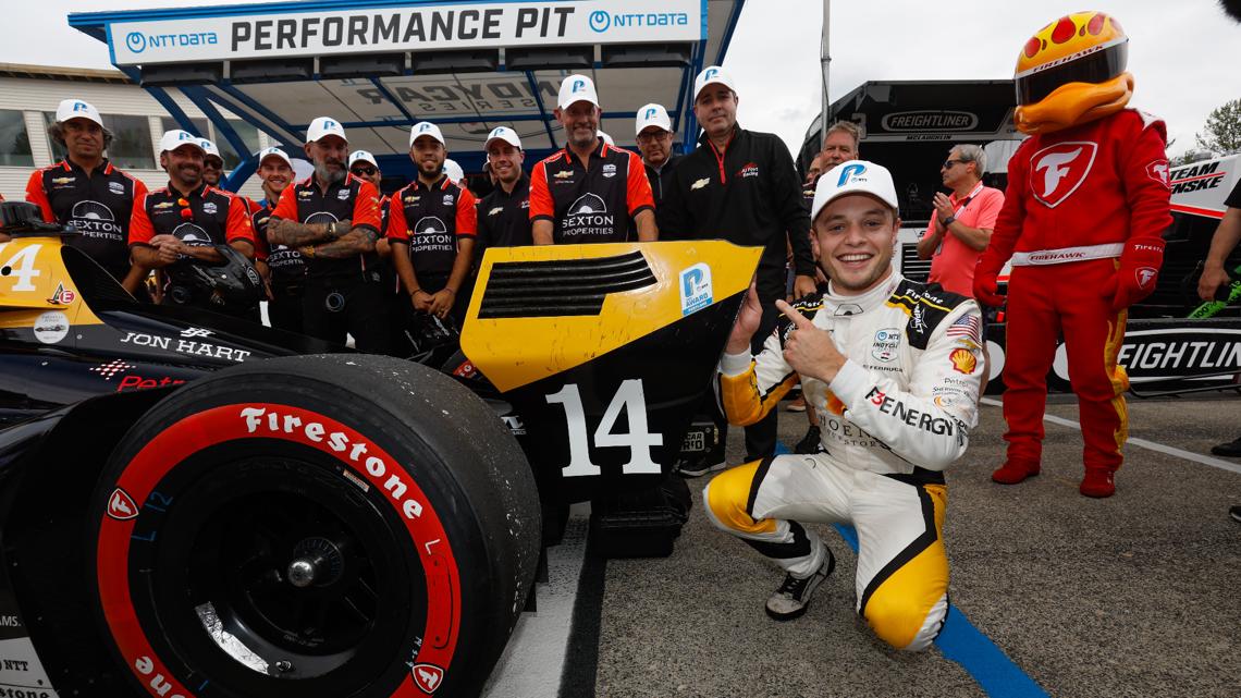 Santino Ferrucci pulls off IndyCar qualifying shocker to put Foyt car on the pole for first time in 10 years [Video]