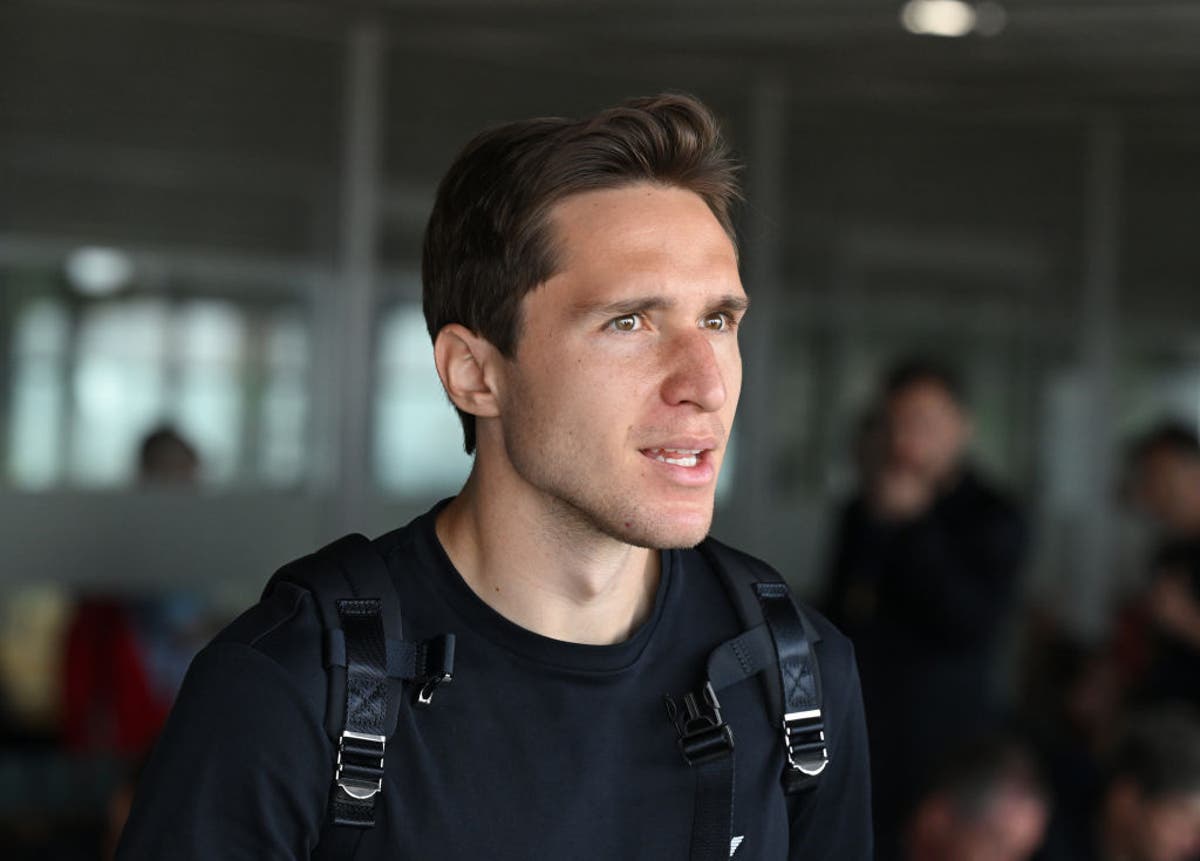 Transfer news LIVE: Federico Chiesa signs for Liverpool, Jadon Sancho waits for Chelsea, Ivan Toney latest, Arsenal linked with Bayern Munich star Kingsley Coman [Video]