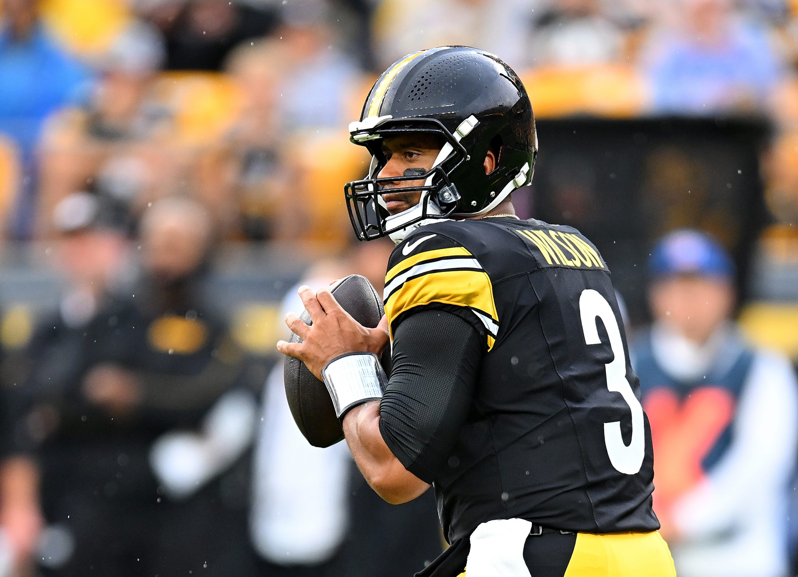 Russell Wilson Speaks Out Following Steelers’ Decision to Make Him QB1 Over Justin Fields [Video]