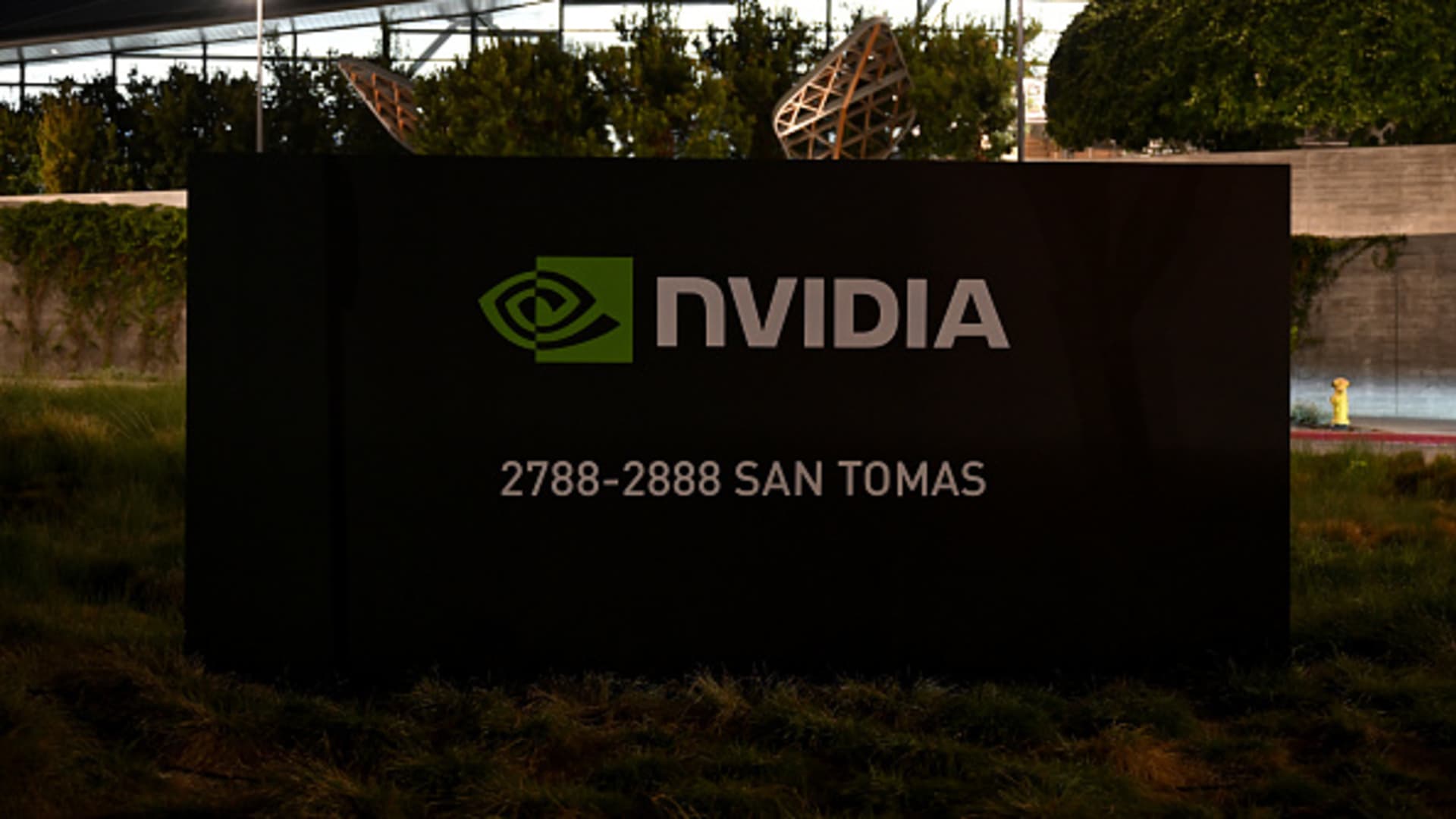 Nvidia fell, but that may be a good thing [Video]