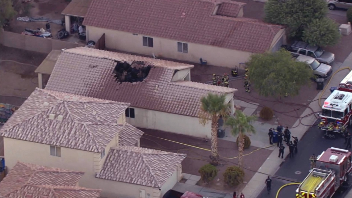 1 found dead during El Mirage house fire [Video]