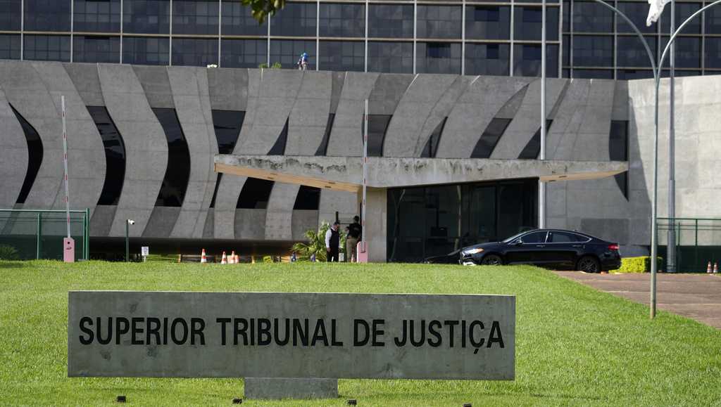 Brazil Supreme Court panel upholds judge’s decision to block X nationwide [Video]