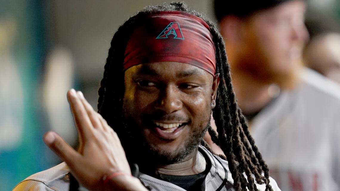 Arizona Diamondbacks first basemen Josh Bell feels ‘at home’ [Video]