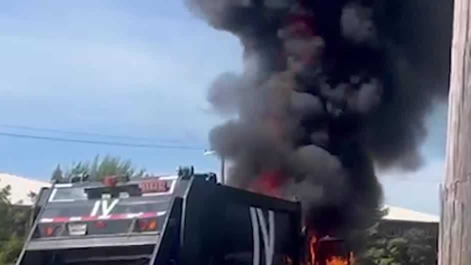 New Orleans garbage truck catches fire [Video]