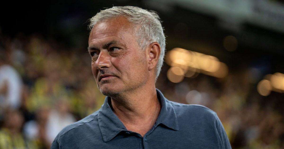 Jose Mourinho’s Fenerbahce in talks to sign Man Utd misfit ‘tonight’ | Football [Video]