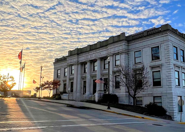 Alton Approves Liquor License For The Bells And Whistles On Belle Street, Other Items [Video]