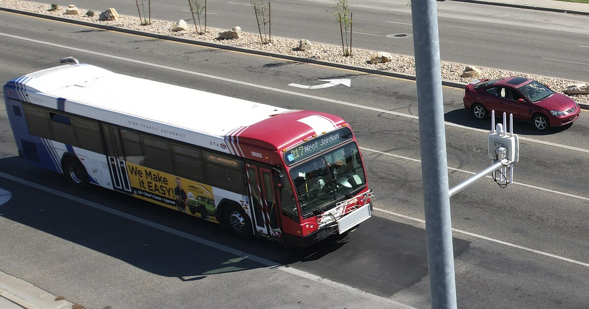 Cars collect troves of data about traffic and road hazards. Should they share it [Video]