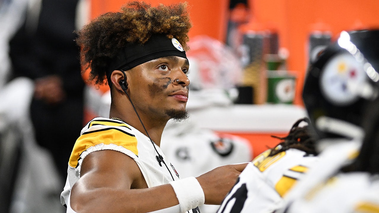 Steelers tap Justin Fields as starting quarterback vs Falcons as Russell Wilson deals with injury [Video]