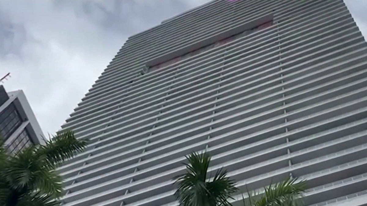 Residents without A/C and elevators after pipe bursts at high-rise Miami condo  NBC 6 South Florida [Video]