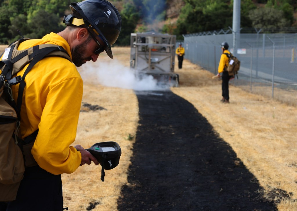 Burnbot ‘mobile fire chamber’ may change wildfire prevention game [Video]