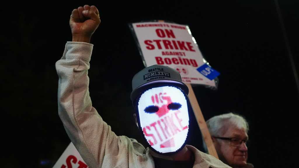 Boeing factory workers go on strike [Video]