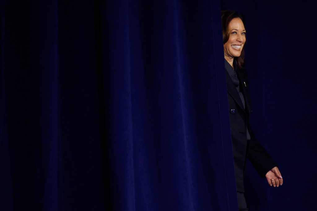 Kamala Harris Gives First Solo TV Interview Since Becoming POTUS Candidate [Video]