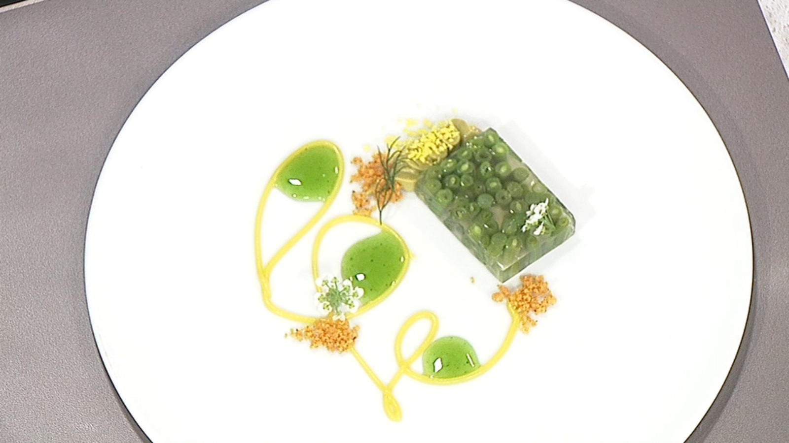 Chef Lucas Trahan from Chicago’s Ever Restaurant in Fulton Market shares Green Bean Terrine recipe on Cooking up a Storm [Video]