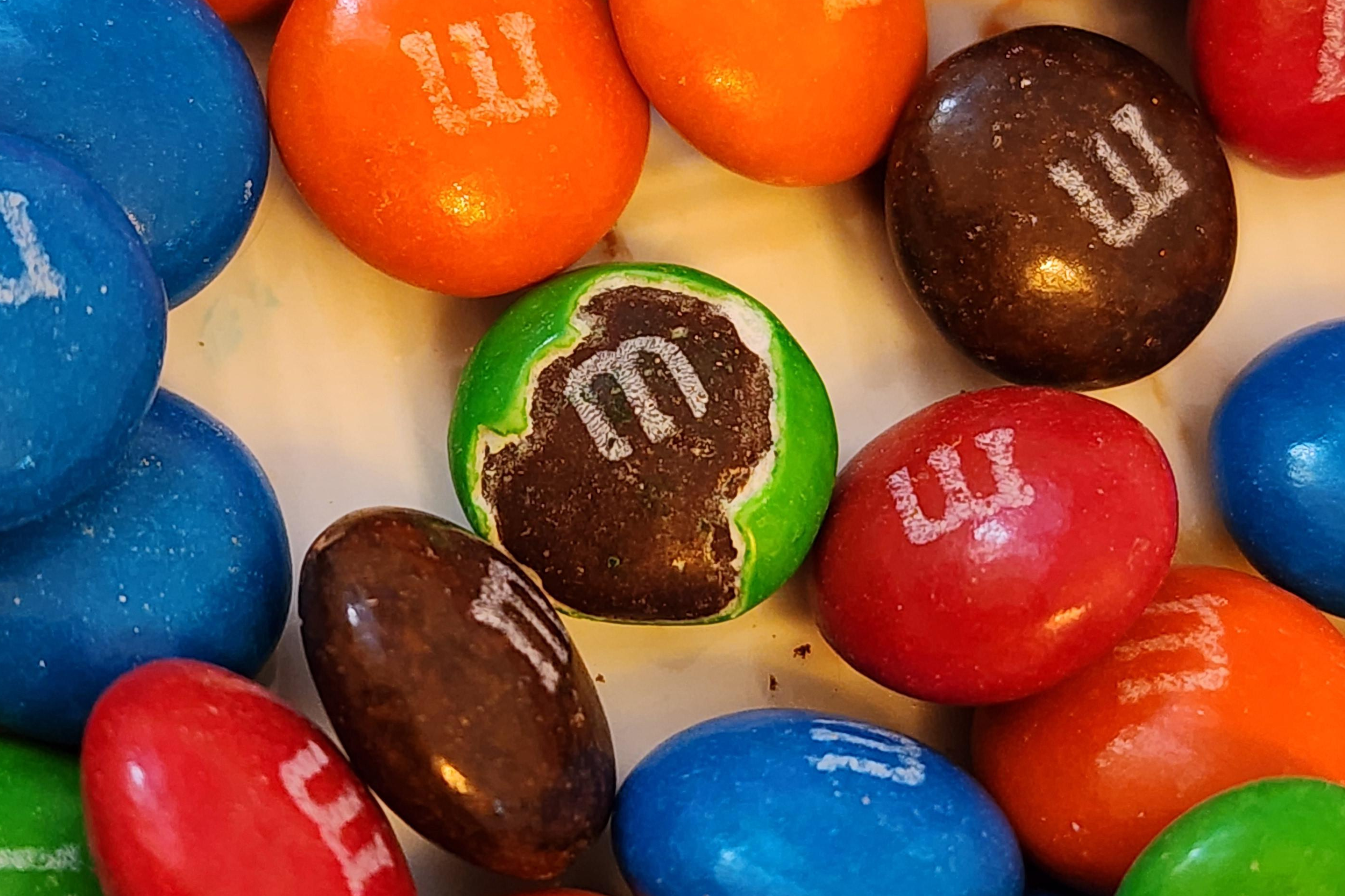 M&M’s Candy Shell Cracks, Internet Can’t Believe What’s Printed Underneath [Video]