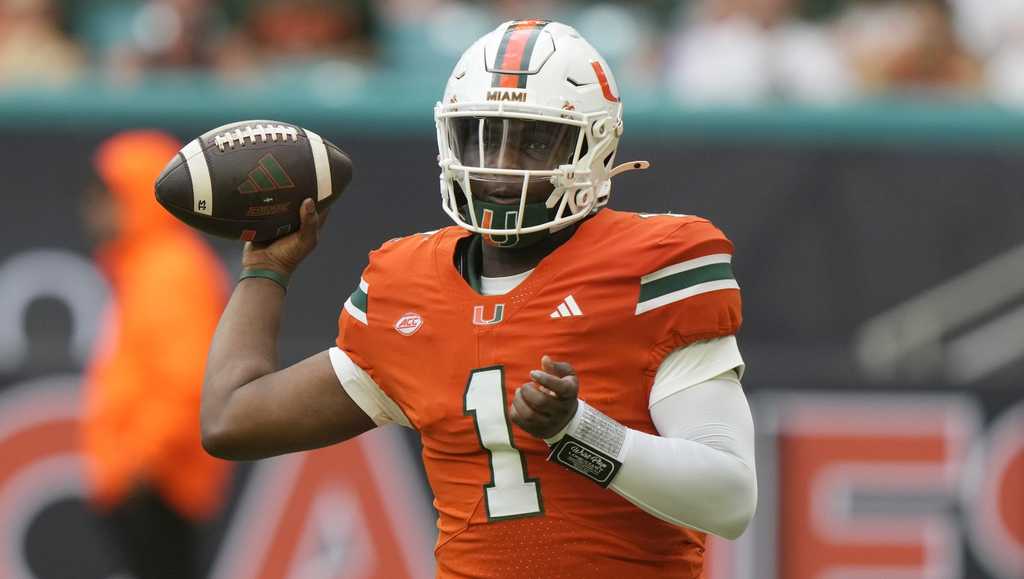 Miami QB tops 15,000 yards passing for collegiate career [Video]