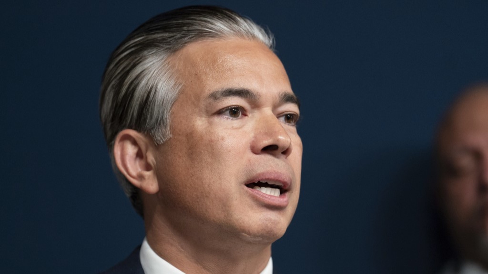 California Attorney General Rob Bonta sues ExxonMobil and says it lied about plastics recycling [Video]