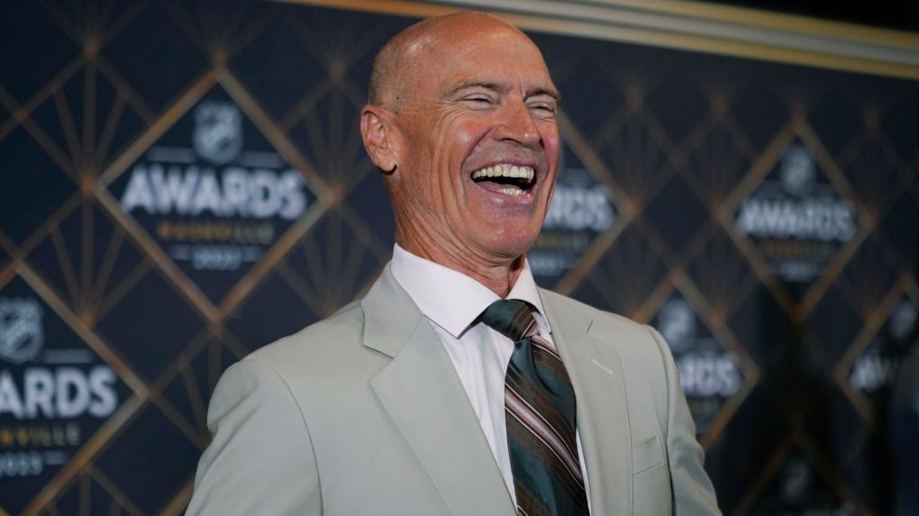 Mark Messier joins Amazon NHL broadcast team [Video]