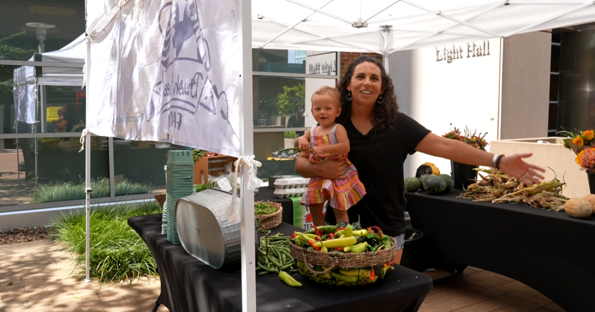 She had open heart surgery and now, she’s a familiar face at the farmer’s market [Video]