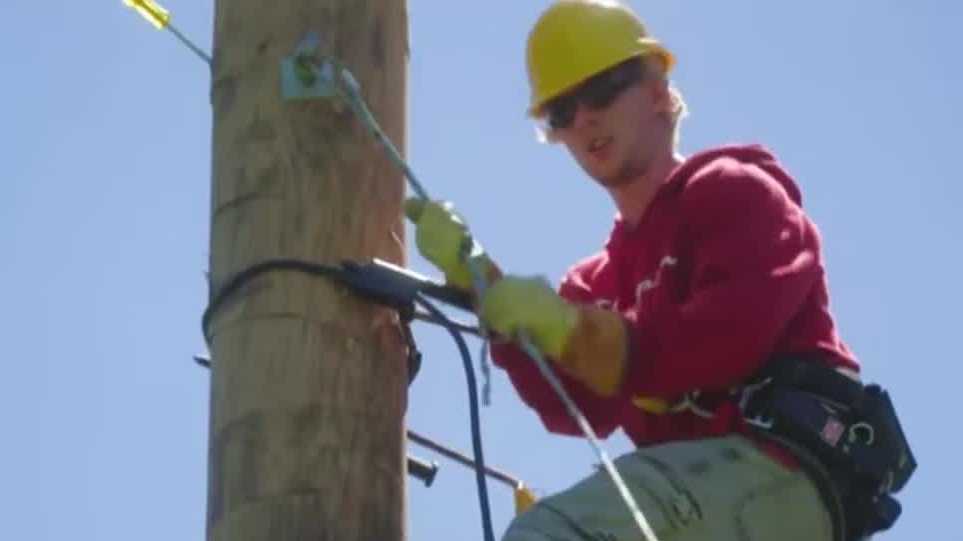 Fiber optics apprenticeship suggests a promising future for broadband access in Vermont [Video]