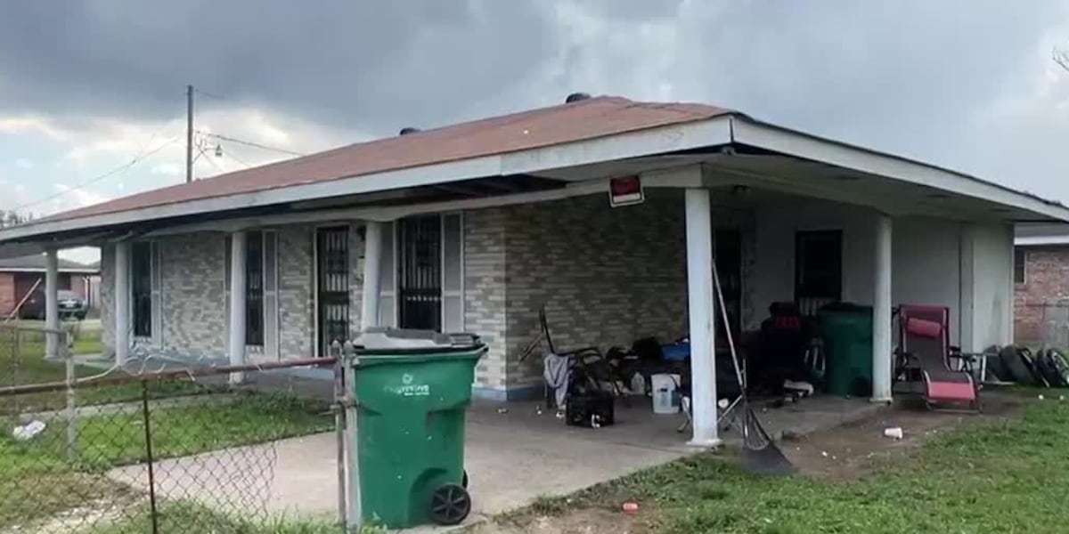 Abandoned Marrero home attracts vagrants; leaving nearby residents concerned [Video]