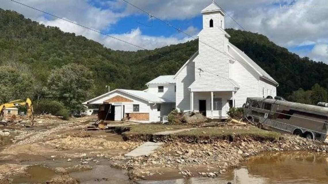 Families rush to loved ones after Helene hits small NC towns [Video]