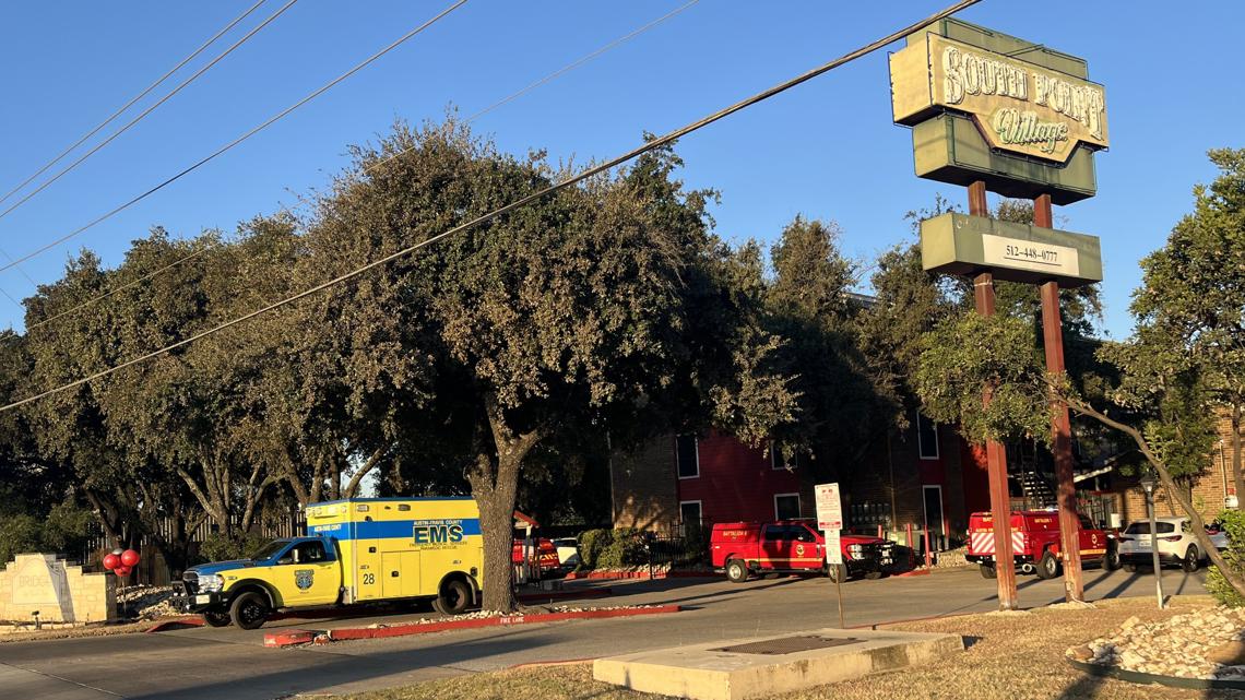 Crews respond Tuesday to South Austin apartment fire [Video]