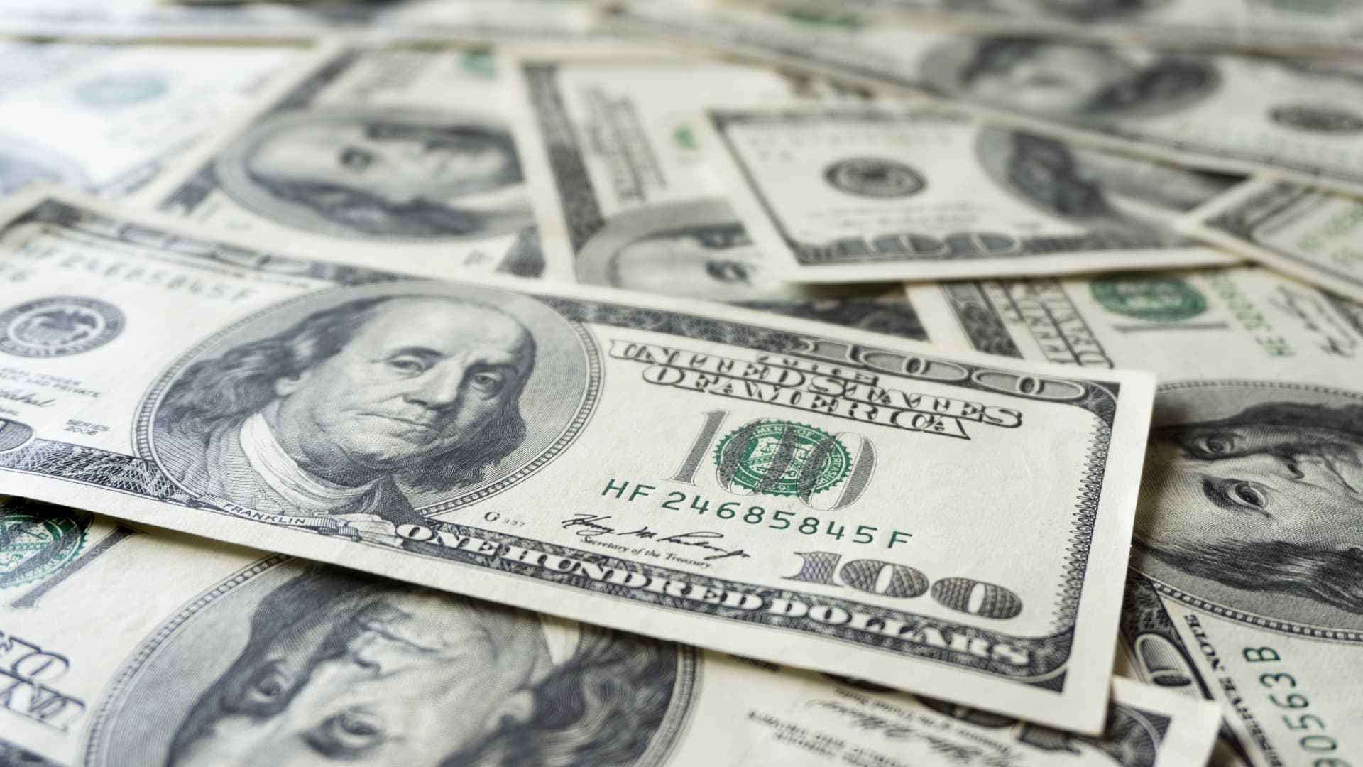 Dollar hits six-week high on solid data, safe haven demand [Video]