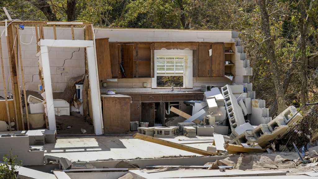 Hurricane Helenes death toll reaches 200 after Georgia and North Carolina report more fatalities [Video]