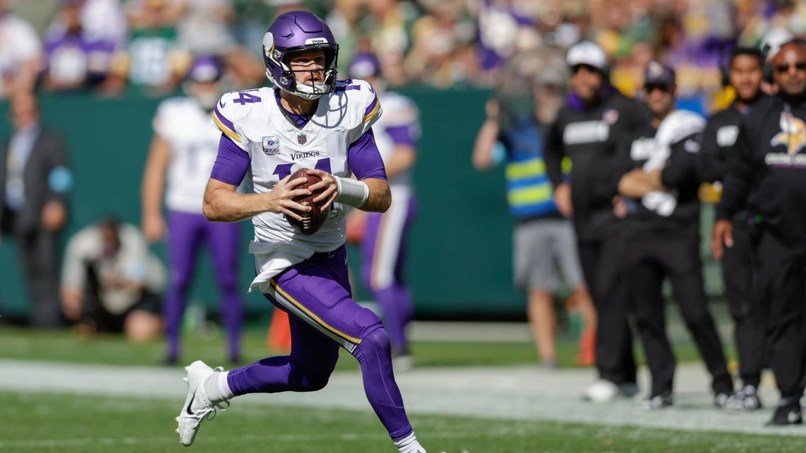 Vikings QB Sam Darnold named NFL Offensive Player of the Month [Video]