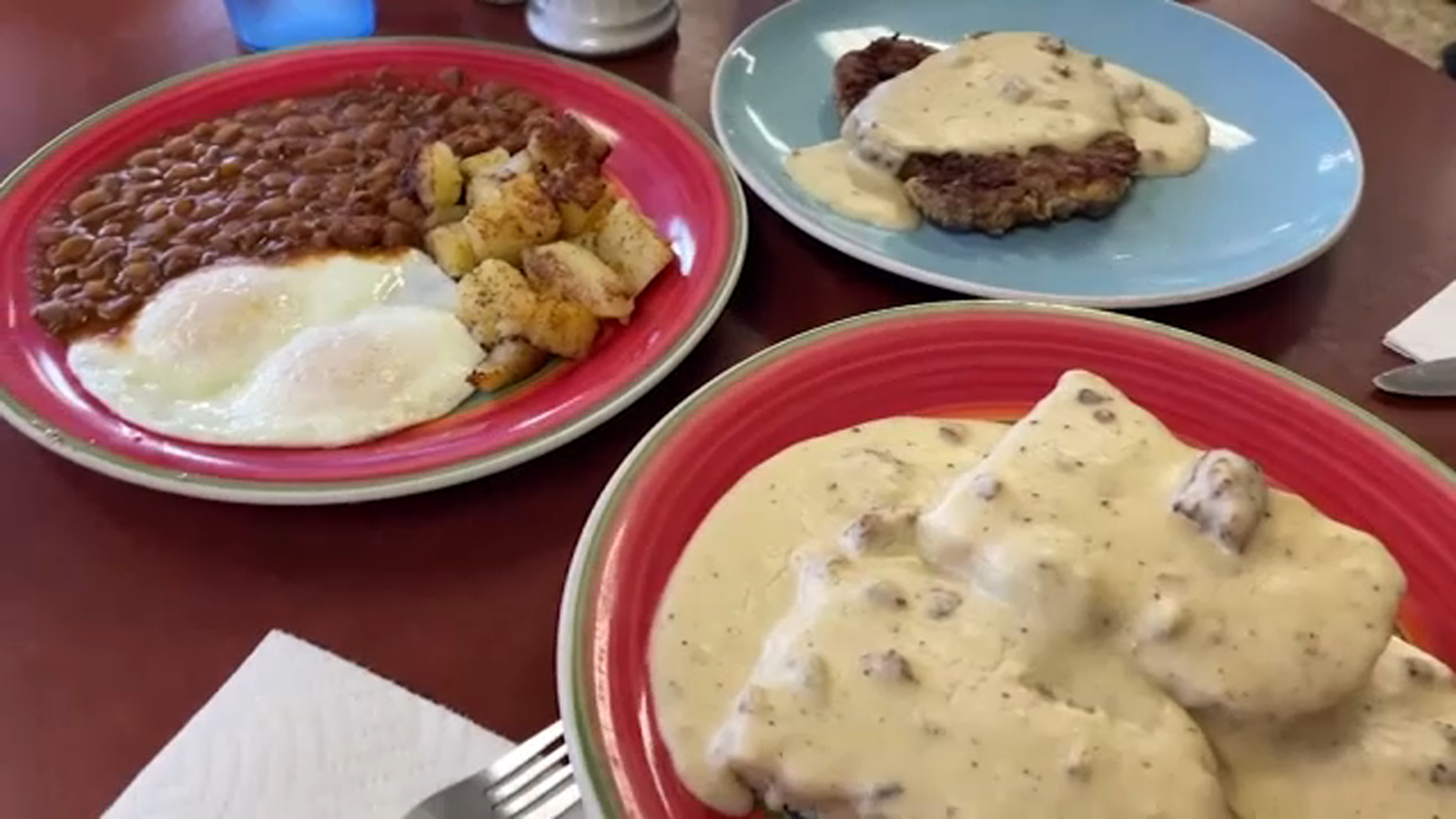 Dine and Dish: Overland Cafe in Hanford [Video]