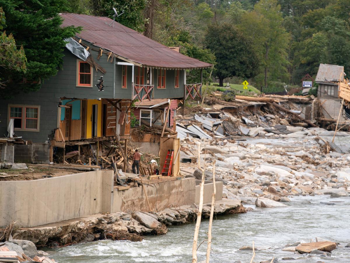 A majority of North Carolina homeowners didn’t have flood insurance. Then Helene hit. [Video]