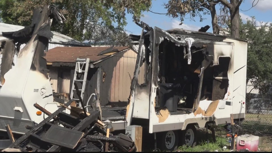 Single mother asking for more help after fire destroys home [Video]