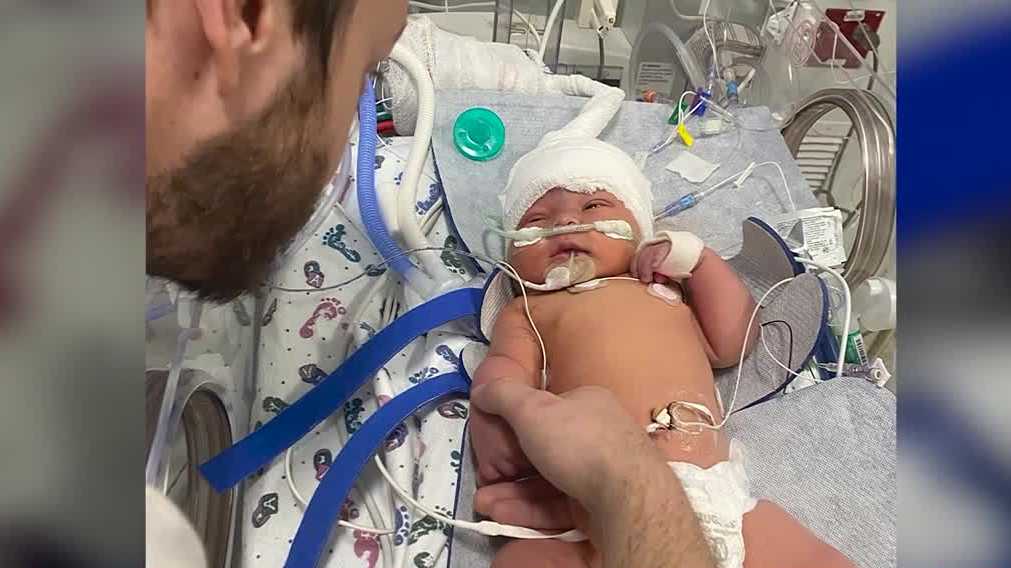 Newborn back home following NICU stay [Video]