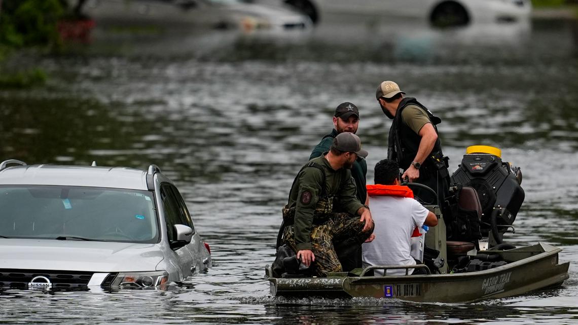 Hurricane Milton strikes Florida as a deadly Category 3 storm [Video]