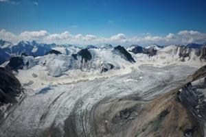 Kyrgyzstan opens rare probe into glacier destruction [Video]