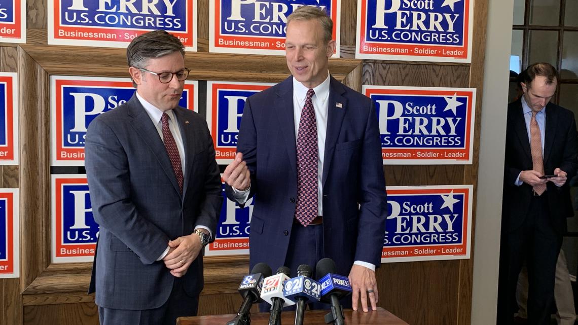 House Speaker Mike Johnson campaigns with Rep. Scott Perry in Cumberland County [Video]