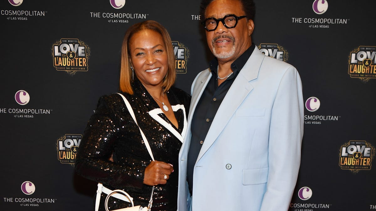 Judge Greg Mathis Says He and Wife Linda Are Working It Out [Video]