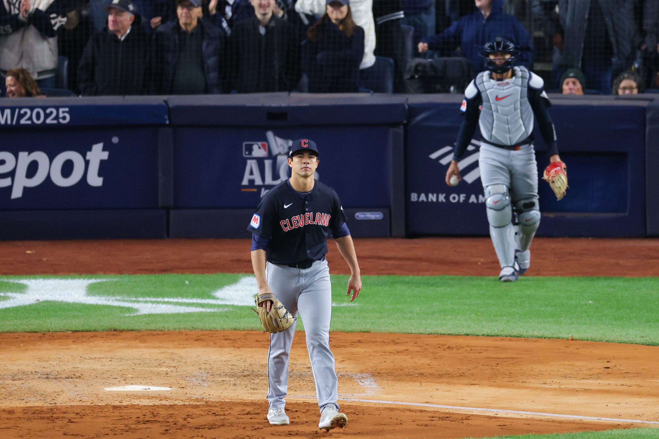 Yankees rally thanks to Guardians reliever Joey Cantillo [Video]